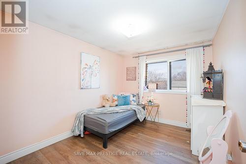 84 Wimbleton Crescent, Kitchener, ON - Indoor Photo Showing Bedroom