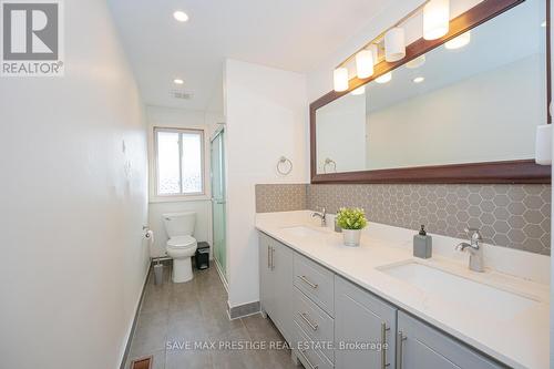 84 Wimbleton Crescent, Kitchener, ON - Indoor Photo Showing Bathroom