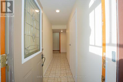 84 Wimbleton Crescent, Kitchener, ON - Indoor Photo Showing Other Room