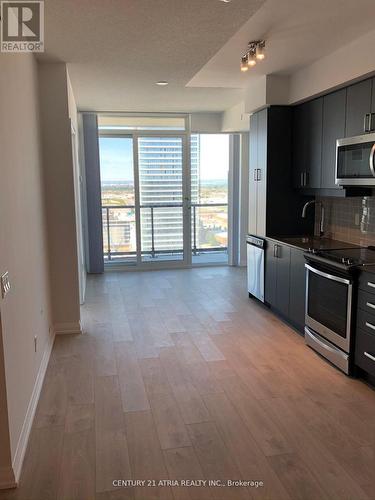 1908 - 7895 Jane Street, Vaughan, ON - Indoor Photo Showing Kitchen