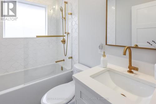 17 Moultrey Crescent, Halton Hills, ON - Indoor Photo Showing Bathroom