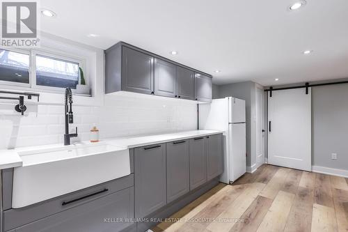 17 Moultrey Crescent, Halton Hills, ON - Indoor Photo Showing Kitchen