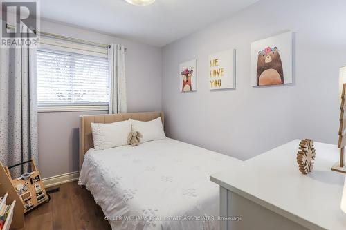 17 Moultrey Crescent, Halton Hills, ON - Indoor Photo Showing Bedroom