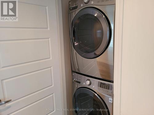 38 - 70 Plains Road W, Burlington, ON - Indoor Photo Showing Laundry Room