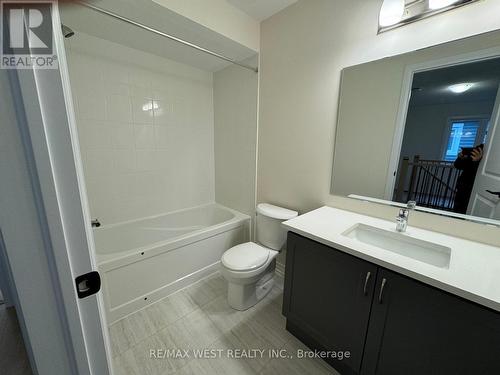 36 Brown Street, Erin, ON - Indoor Photo Showing Bathroom