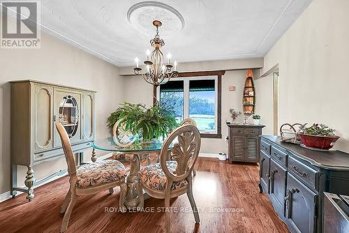 3173 Young Road, Haldimand, ON - Indoor Photo Showing Dining Room