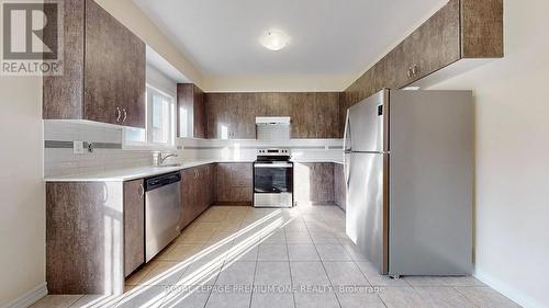 344 Ridley Crescent, Southgate, ON - Indoor Photo Showing Kitchen