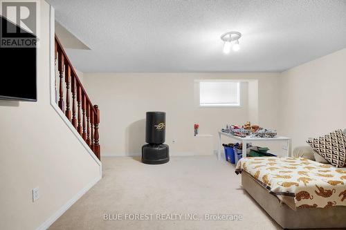 37 - 1600 Mickleborough Avenue, London, ON - Indoor