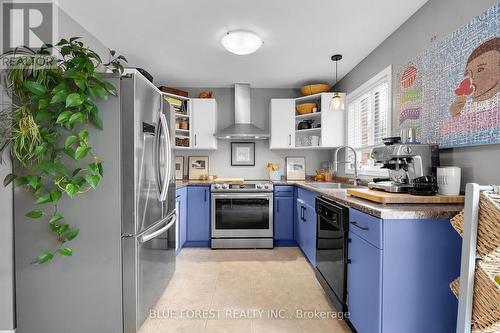 37 - 1600 Mickleborough Avenue, London, ON - Indoor Photo Showing Kitchen