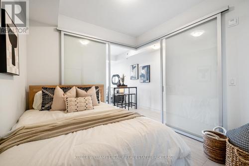 804 - 90 Glen Everest Road, Toronto (Birchcliffe-Cliffside), ON - Indoor Photo Showing Bedroom