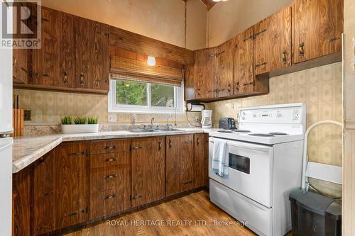 132 Peepy Horn Road, Marmora And Lake, ON - Indoor Photo Showing Kitchen With Double Sink