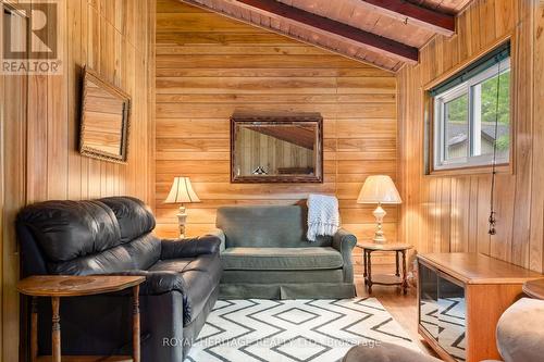 132 Peepy Horn Road, Marmora And Lake, ON - Indoor Photo Showing Living Room