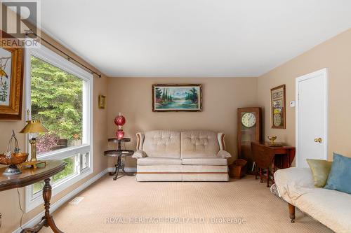 132 Peepy Horn Road, Marmora And Lake, ON - Indoor Photo Showing Living Room