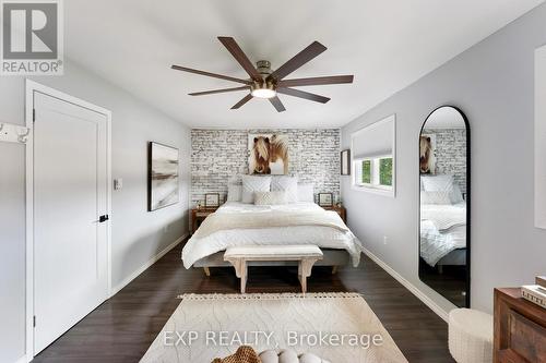 1684 Battersea Road, Kingston (City North Of 401), ON - Indoor Photo Showing Bedroom