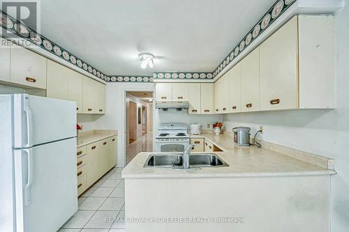 31 Orleans Drive, Toronto, ON - Indoor Photo Showing Kitchen With Double Sink