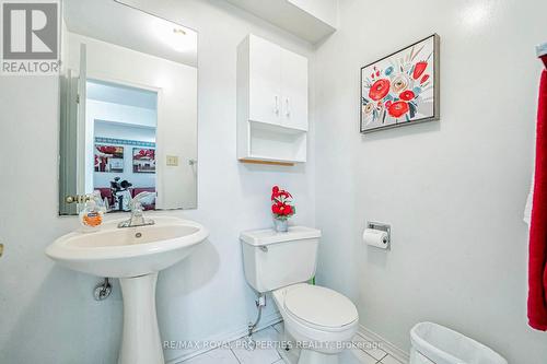 31 Orleans Drive, Toronto, ON - Indoor Photo Showing Bathroom