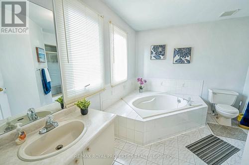 31 Orleans Drive, Toronto, ON - Indoor Photo Showing Bathroom