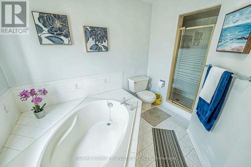 31 Orleans Drive, Toronto, ON - Indoor Photo Showing Bathroom