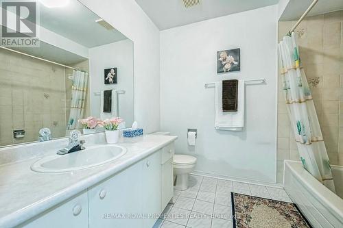 31 Orleans Drive, Toronto, ON - Indoor Photo Showing Bathroom