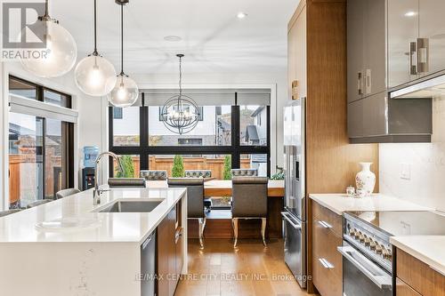 1754 Brayford Avenue, London, ON - Indoor Photo Showing Kitchen With Double Sink With Upgraded Kitchen