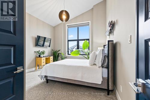 1754 Brayford Avenue, London, ON - Indoor Photo Showing Bedroom