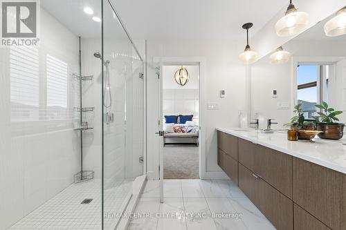 1754 Brayford Avenue, London, ON - Indoor Photo Showing Bathroom