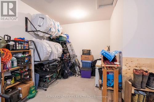 192 Everett Lane, Strathroy-Caradoc (Ne), ON - Indoor With Storage