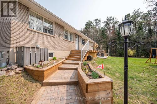 36 Labine Crescent, Petawawa, ON - Outdoor With Deck Patio Veranda With Exterior