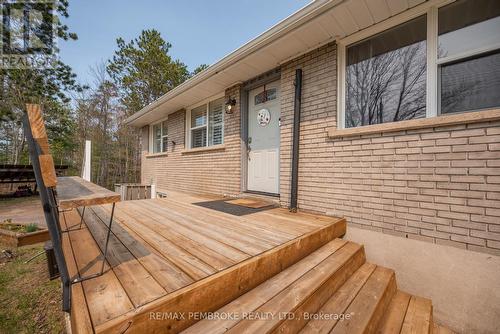 36 Labine Crescent, Petawawa, ON - Outdoor With Deck Patio Veranda With Exterior