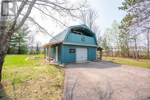 36 Labine Crescent, Petawawa, ON - Outdoor