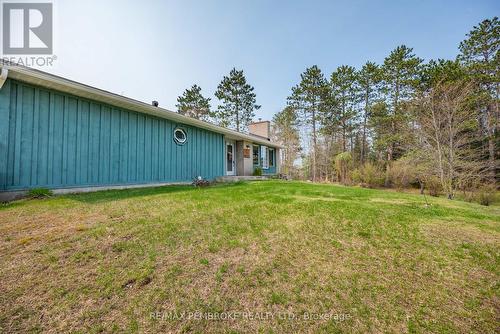 36 Labine Crescent, Petawawa, ON - Outdoor