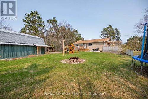 36 Labine Crescent, Petawawa, ON - Outdoor With Backyard