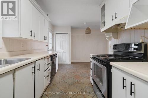 7 - 156 St. Catharines Street, West Lincoln (057 - Smithville), ON - Indoor Photo Showing Kitchen