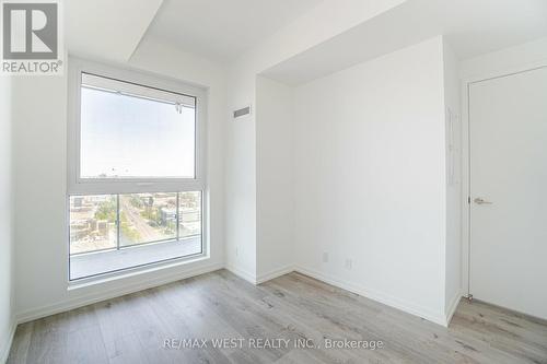 2707 - 7890 Jane Street, Vaughan, ON - Indoor Photo Showing Other Room