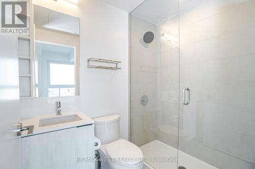 2707 - 7890 Jane Street, Vaughan, ON - Indoor Photo Showing Bathroom