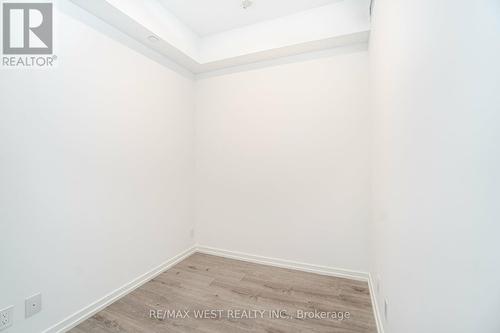 2707 - 7890 Jane Street, Vaughan, ON - Indoor Photo Showing Other Room