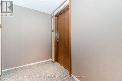 2707 - 7890 Jane Street, Vaughan, ON - Indoor Photo Showing Other Room