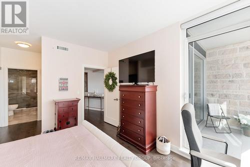 105 - 1035 Bank Street, Ottawa, ON - Indoor Photo Showing Bedroom