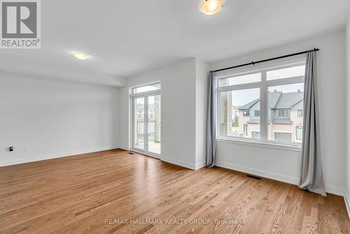 818 Anciano Crescent, Ottawa, ON - Indoor Photo Showing Other Room