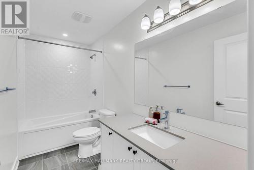 818 Anciano Crescent, Ottawa, ON - Indoor Photo Showing Bathroom