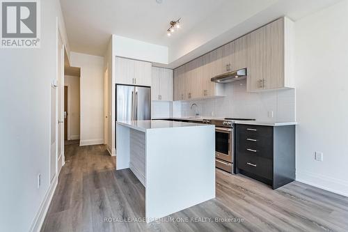 604 - 8960 Jane Street, Vaughan, ON - Indoor Photo Showing Kitchen