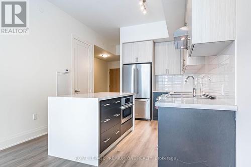 604 - 8960 Jane Street, Vaughan, ON - Indoor Photo Showing Kitchen With Stainless Steel Kitchen With Upgraded Kitchen