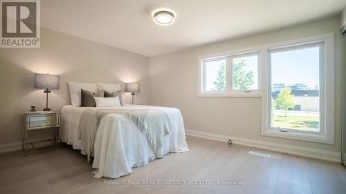 17 - 2411 Sovereign Street, Oakville, ON - Indoor Photo Showing Bedroom