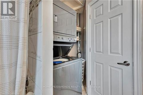 334 Templemead Drive, Hamilton, ON - Indoor Photo Showing Laundry Room