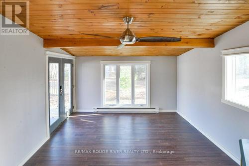 125 Oakwood Drive, Gravenhurst, ON - Indoor Photo Showing Other Room