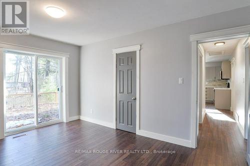 125 Oakwood Drive, Gravenhurst, ON - Indoor Photo Showing Other Room