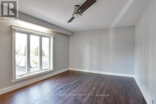 125 Oakwood Drive, Gravenhurst, ON - Indoor Photo Showing Other Room