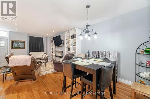 31 Wentworth Street N, Hamilton, ON - Indoor Photo Showing Dining Room