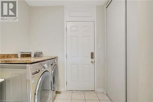 40 Compass Trail, Cambridge, ON - Indoor Photo Showing Laundry Room