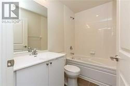 309 - 39 Annie Craig Drive, Toronto, ON - Indoor Photo Showing Bathroom